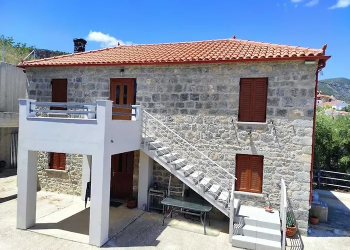 πανόραμα, πραγματευτή λεωνιδίου, τ.κ.22300 Nyaraló *