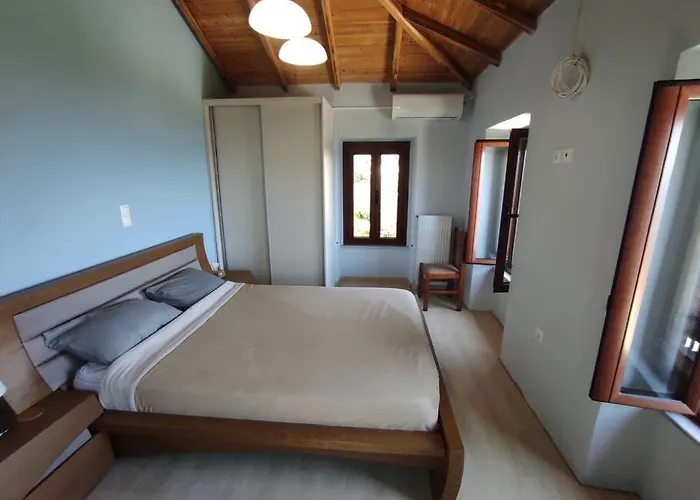 Nyaraló πανόραμα, πραγματευτή λεωνιδίου, τ.κ.22300 *