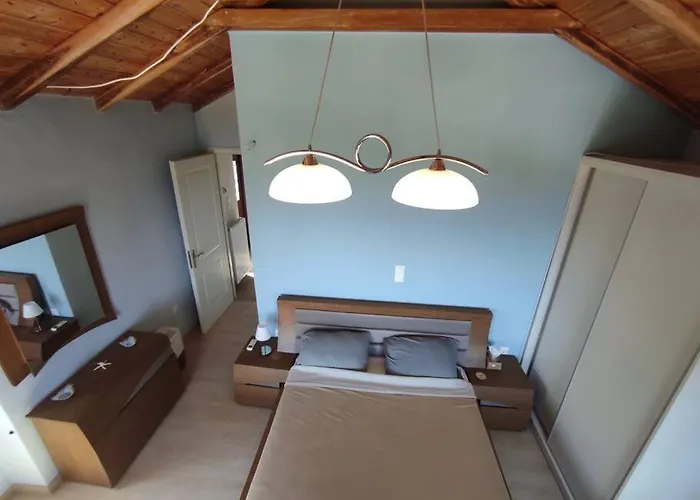 Nyaraló πανόραμα, πραγματευτή λεωνιδίου, τ.κ.22300 *